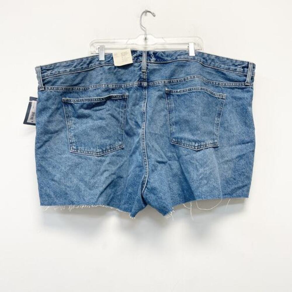 Universal Thread Women's Mid Rise 90's Baggy Denim Shorts Medium Wash Size 28‎ - Picture 2 of 6
